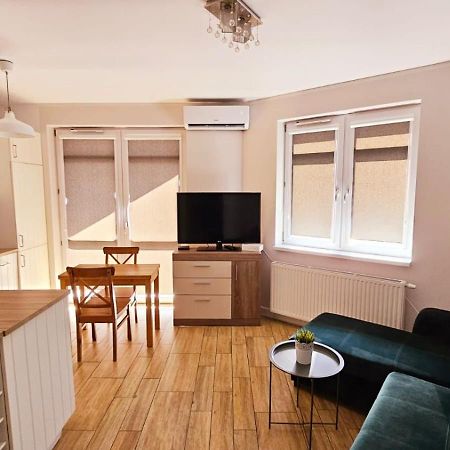 Apartament Mlynarska Pila Exterior photo