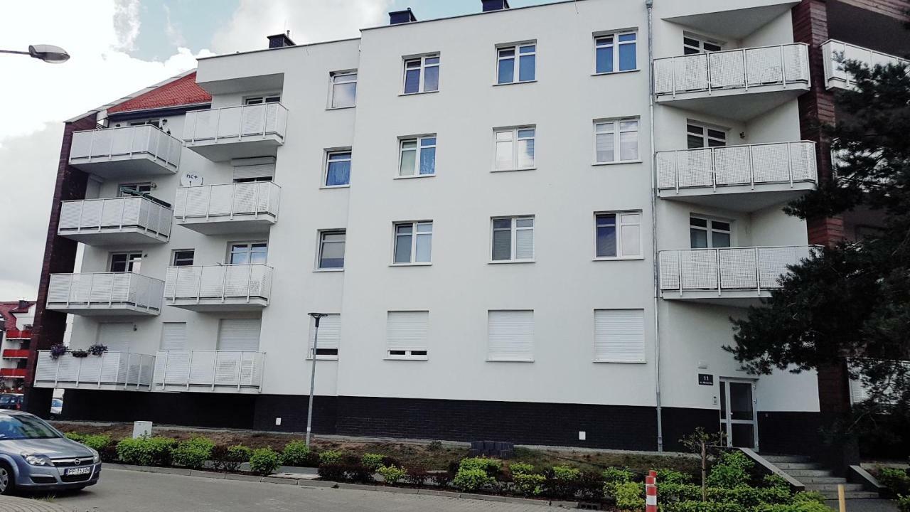 Apartament Mlynarska Pila Exterior photo